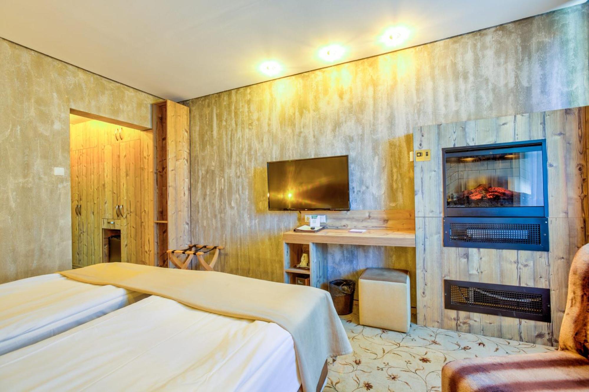Alpin Resort Hotel Poiana Brasov Luaran gambar